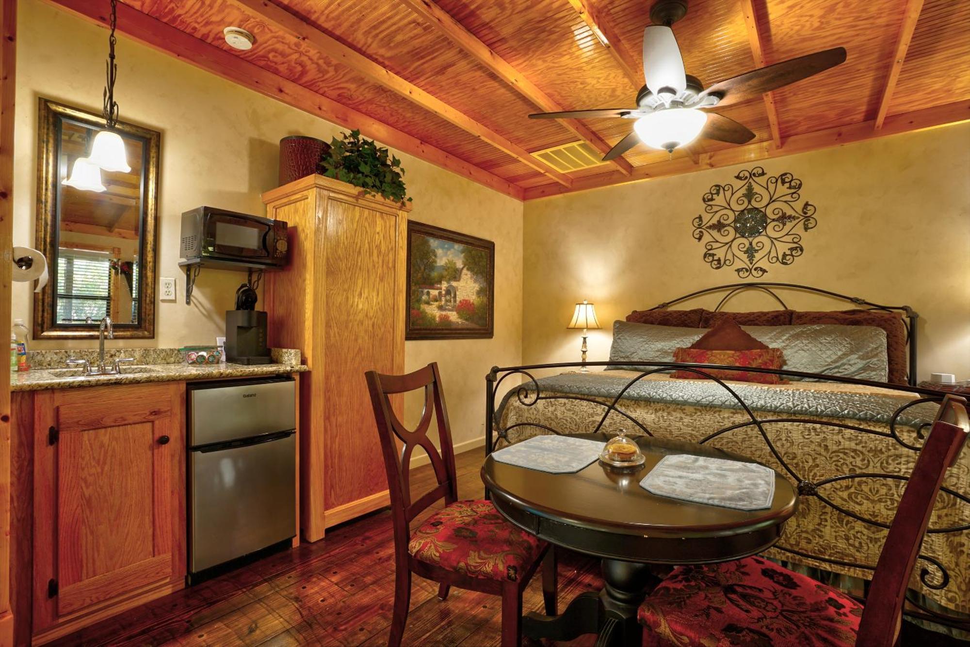 Bed And Breakfast On White Rock Creek Waco Exterior foto